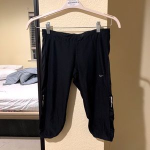 Nike cropped leggings